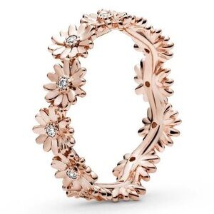 Pandora Sparkling Daisy Flower Crown Ring